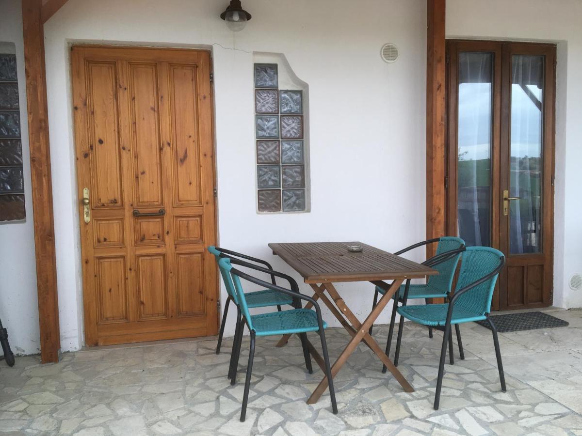 Casa Cologna B&B Roseto Degli Abruzzi Exterior foto